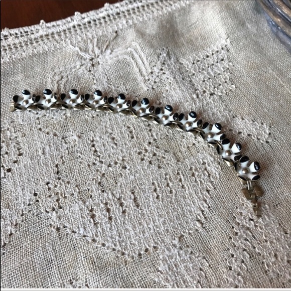 J. Crew flower 🌸 bracelet - Picture 2 of 5